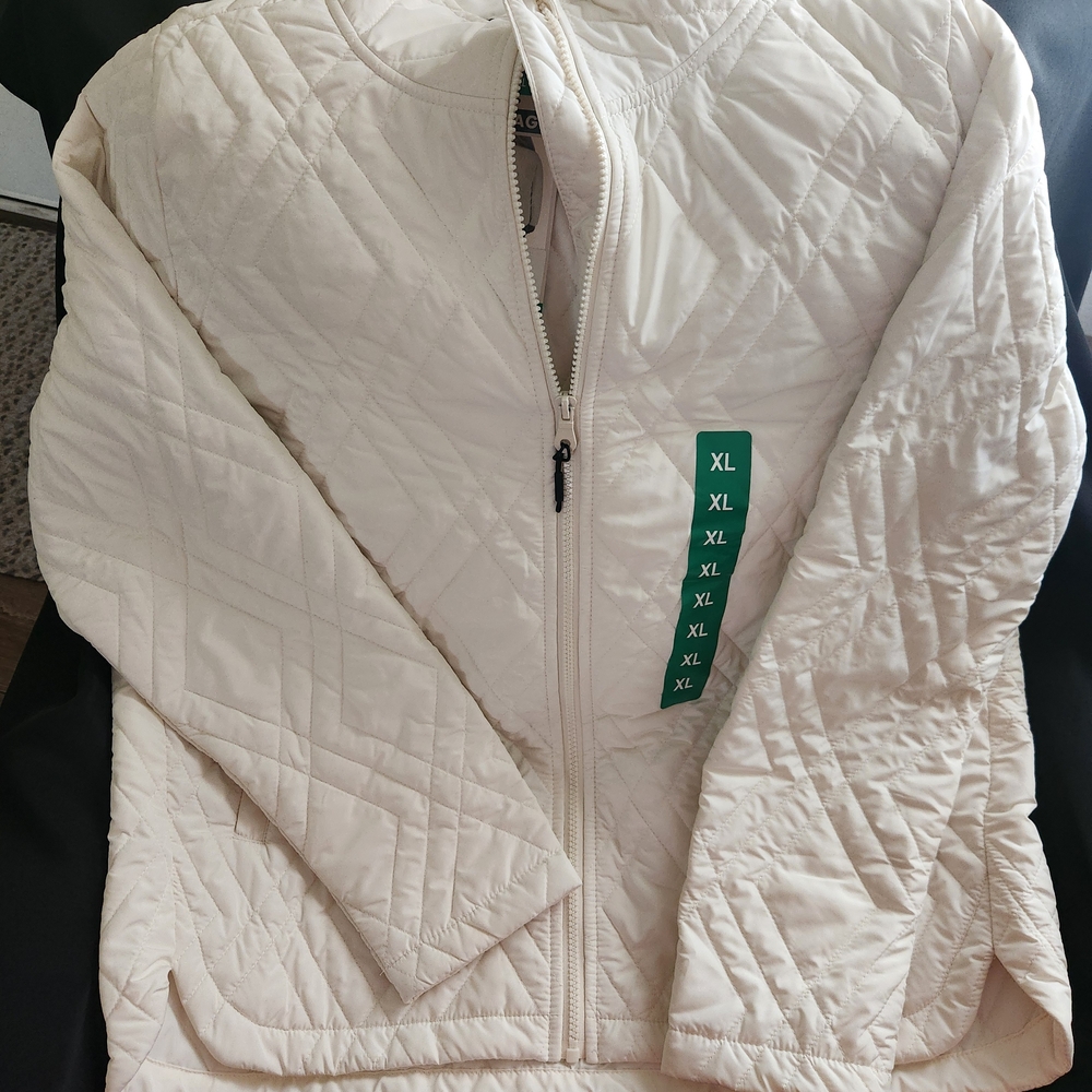 Women's Quilted Zip-Front Puffer Jacket in Light Cream